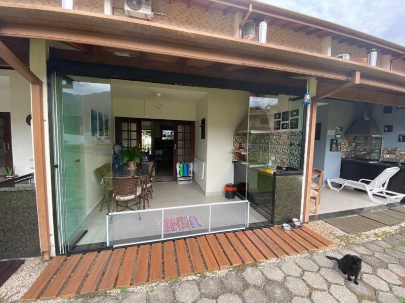Casa em Condomínio - Venda - Balneário Gardem Mar - Caraguatatuba - SP