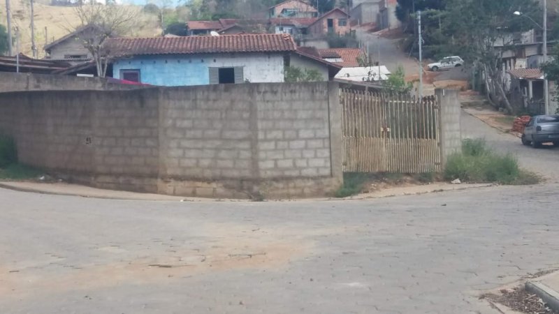 Casa - Venda - Centro - Sapuca-mirim - MG