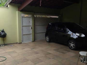 OTIMA CASA PARA ALUGAR EM CONDOMINIO 