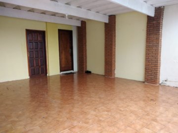 OTIMO SOBRADO A CINCO MINUTO DO CENTRO
